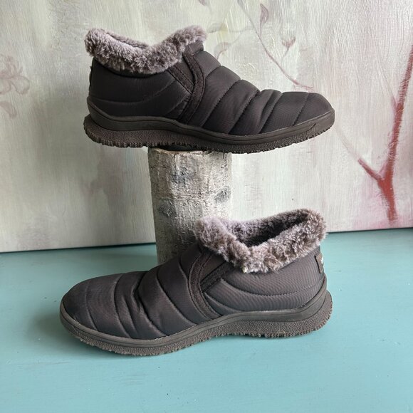 Minnetonka Timpson Tulsa Slip-On Snowshoes Low Tops Women's Size 9 Fur Lined - Picture 13 of 13